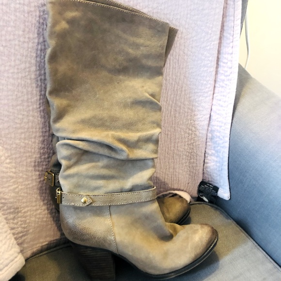Vince Camuto size 6 leather boots - Picture 1 of 1